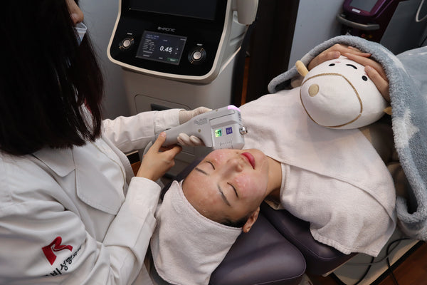 I tried the Korean Rejuran Healer and Doublo HIFU lifting Laser treatments
